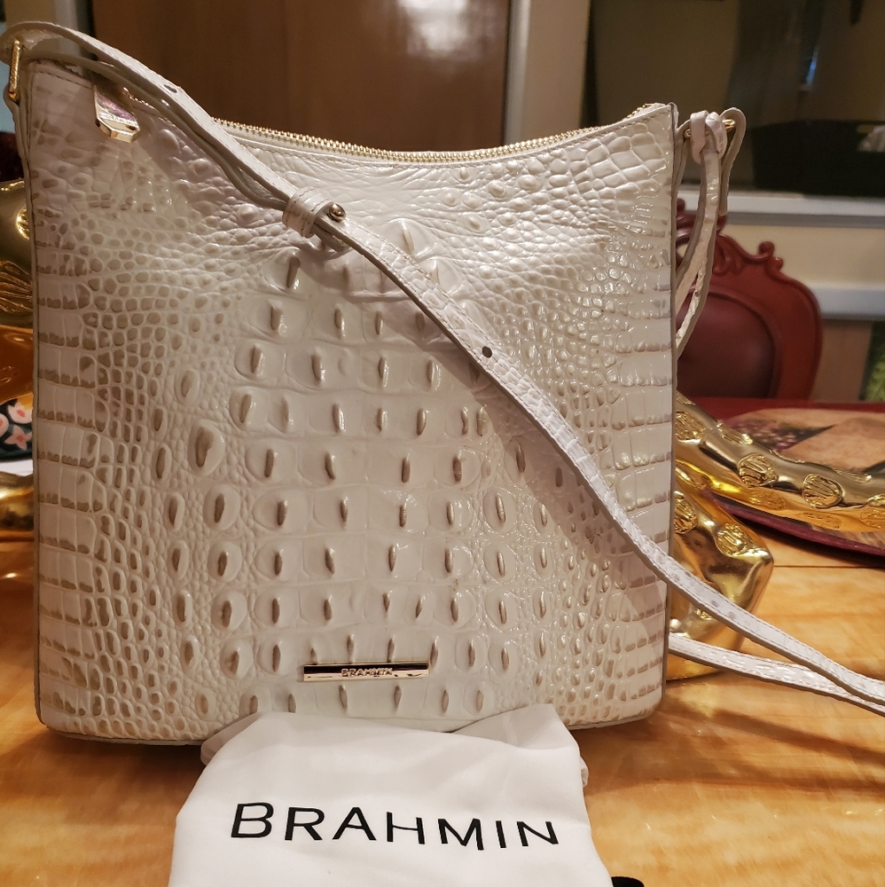Brahmin Crossbody purse, (Sugar).